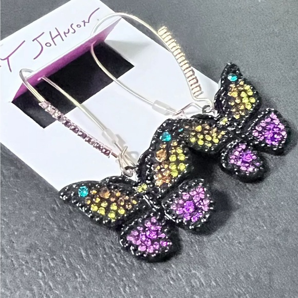 NWT 🖤🦋🖤 Betsey Johnson Pavé Butterfly Earrings Black Multicolor Crystals - Picture 7 of 16